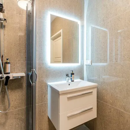 Appartement Rent Like - Grey Flamingo
